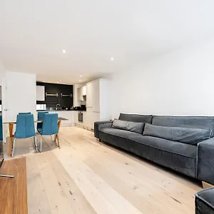 Luxury By Ocean Village Marina Apartment Southampton